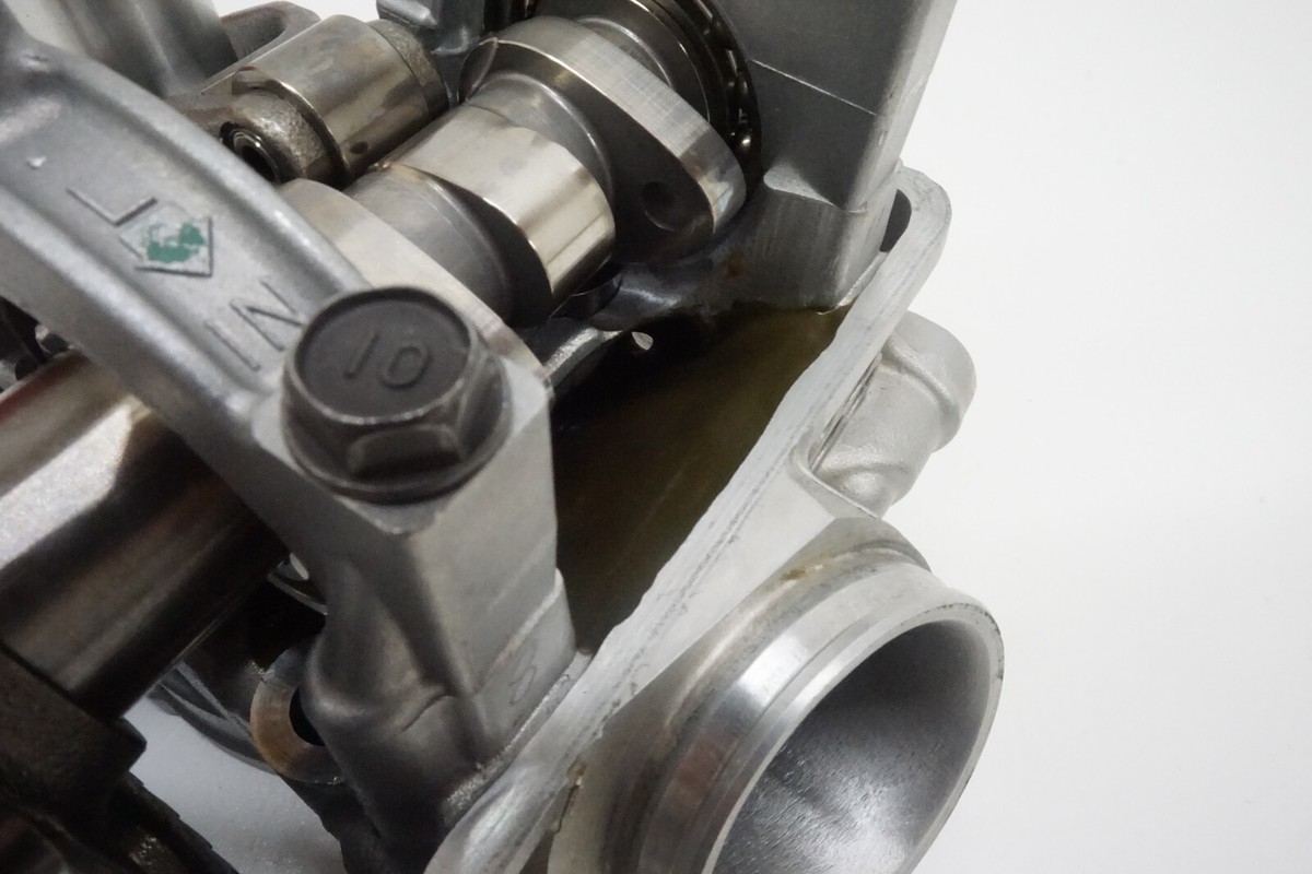 CRF250R Cylinder Head Complete HPD Cam Valves Gieco Honda