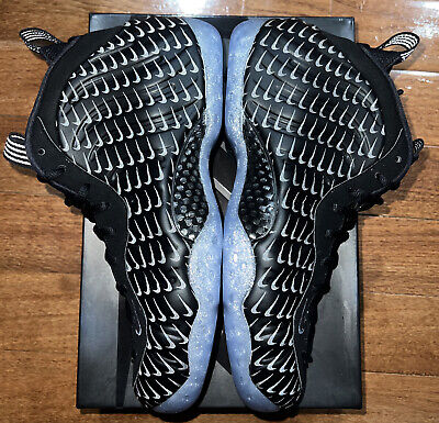 NEW DS Nike Air Foamposite One QS All-Over Swoosh Black NEW DS Nike Air Foamposite One QS All-Over Swoosh Black