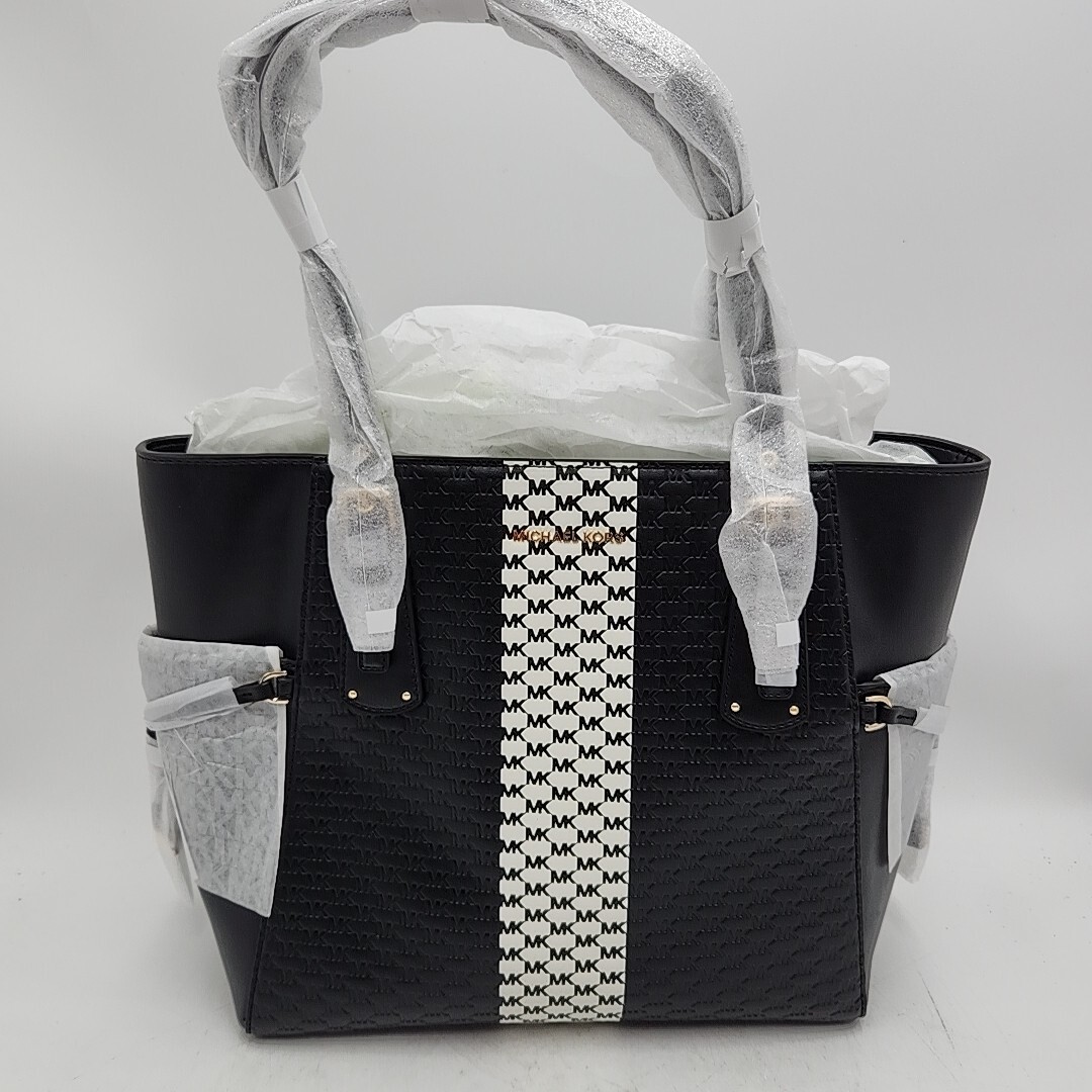 NEW Michael Kors Voyager Small Color-Block Logo Tote Bag in  Black/Optic-White