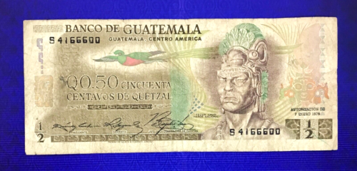 *RARE* 1976 GUATEMALA - 1/2 QUETZAL - VF - EZSU4