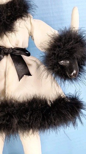 Alley Cats by Margaret Le Van SPOILED Kitty Cat 23ish" Bendable Stuffed Plush - Picture 9 of 16
