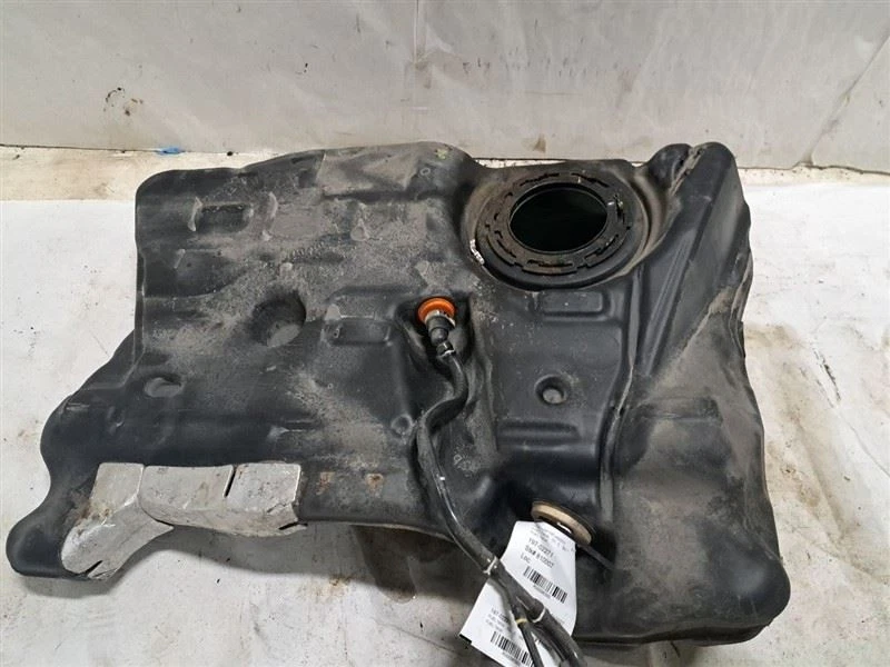 TANQUE DE COMBUSTIBLE para Ford Escape 2014-2016 OEM Foto 2 de 4