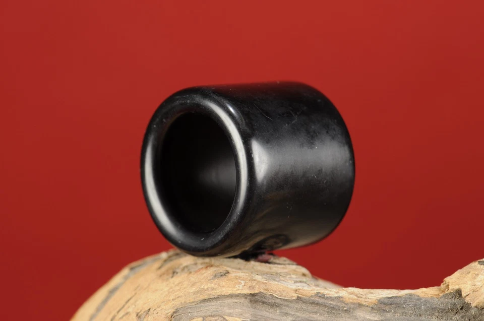 ANILLO GENERAL CERTIFICADO 38g 100% NATURAL XIN JIANG HOTAN JADE NEGRO TALLADO A MANO Foto 3 de 4