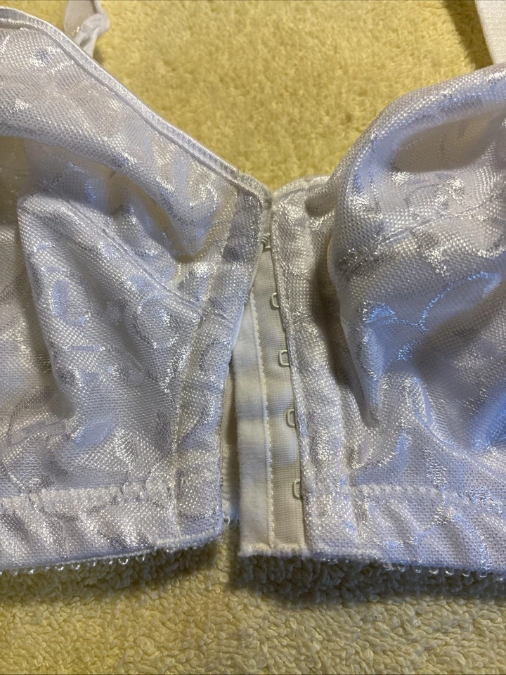 Just My Size JMS 1107 Front Close Wirefree Bra 42B White FR/SHP - Image 2 of 4