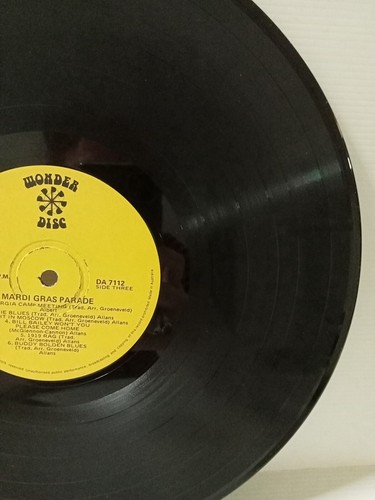 Mardi Gras Padade by Bob Crosby & The Bob Cats with the Dutch Dixieland Band - Picture 13 of 16