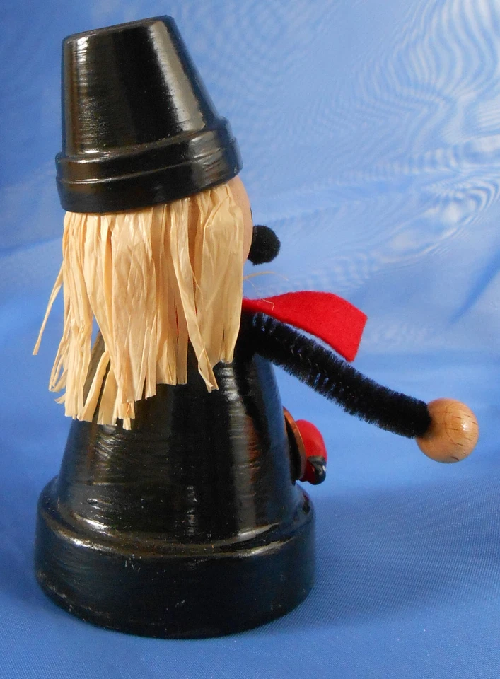 1 kleine Tontopffigur "Schornsteinfeger" mit Marienkäfer, Handgefertigt  - Bild 3 von 3