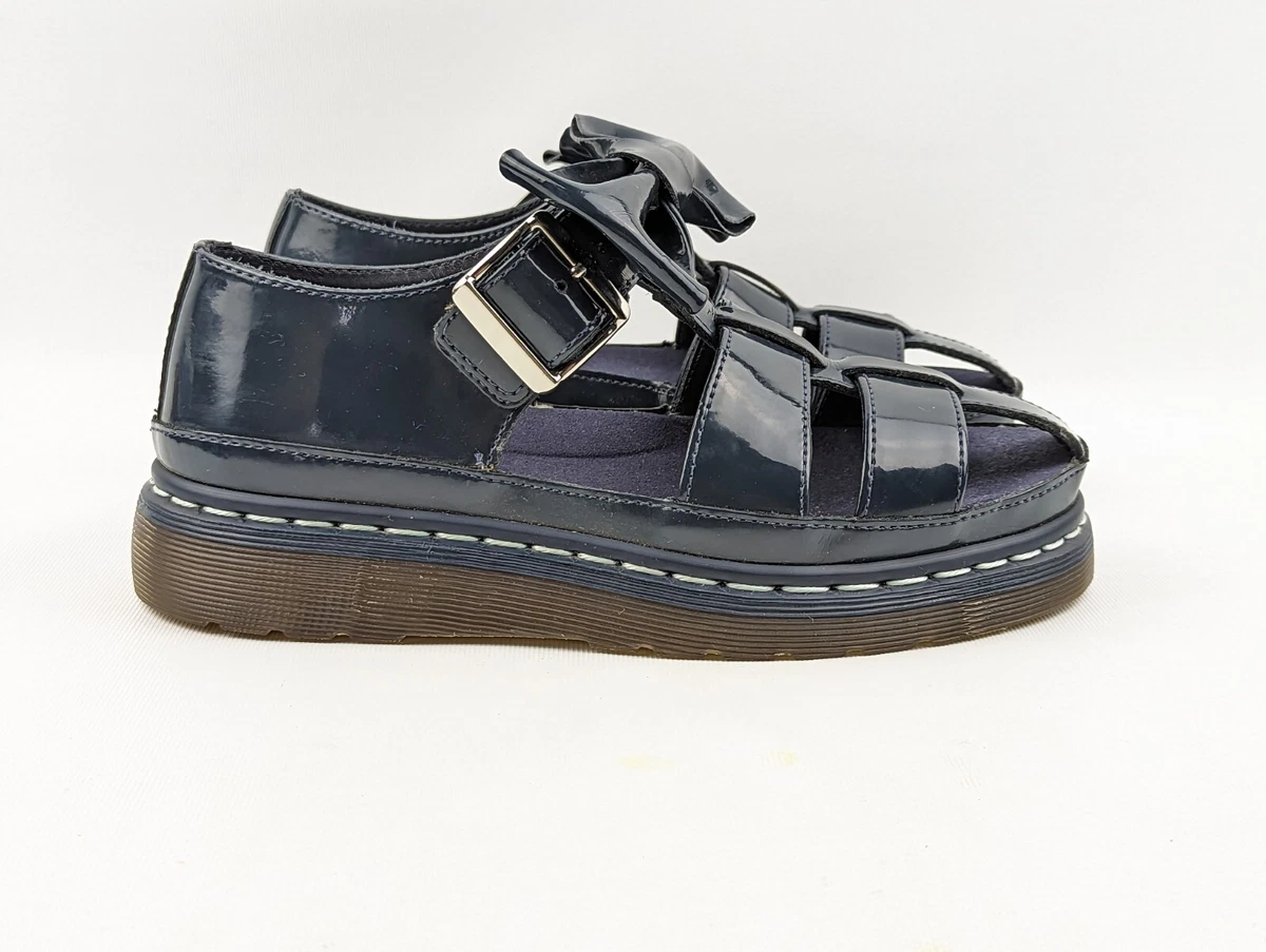 Dr martens shop with bow