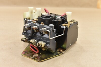 Allen Bradley 709-A0A103 K, 3-5 HP 230/575V 3-4 pole 70A83 220/240V Coil