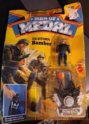Brand New VINTAGE 1988 MATTEL MEN OF MEDAL ACTION FIGURE Traitors Bomber