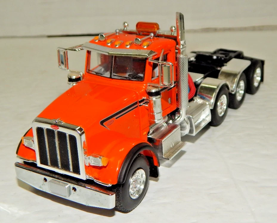 Tonkin Replicas Truck 1:53 Scale Diecast Cars, Trucks & Vans for