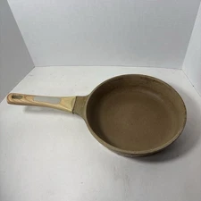 Deane and White Nonstick Frying Pan 9.5 Inch Skillet D&W Cookware Beige