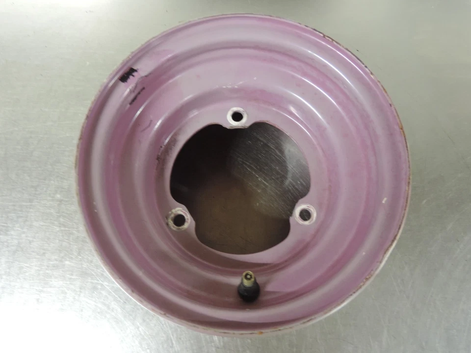 Llanta Suzuki LT80 1998 Quadsport para delantera o trasera 8x5,5 Foto 2 de 4