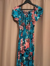 Womens Stunning Floral Summer Dress - One Size - BNWT