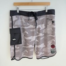 RVCA VA Hawaii Aloha Board Shorts Mens 34 Camo Performance Stretch Surf Swim