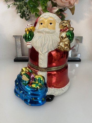 Mr. Christmas 7” Tabletop Wind up Musical Santa Decor Box with Rotating Scene - Picture 18 of 23