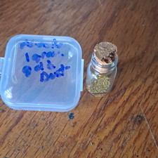 1 Gram Alaskan Gold dust in Glass Vial w/ Cork. 3421.38 per troy oz
