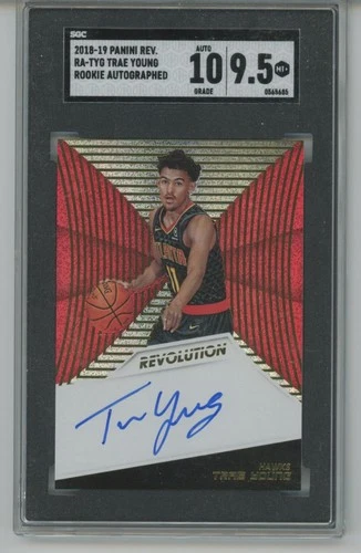 SGC 9.5/10 TRAE YOUNG 2018-19 Revolution #RA-TYG On-Card Auto Rookie RC SP Hawks