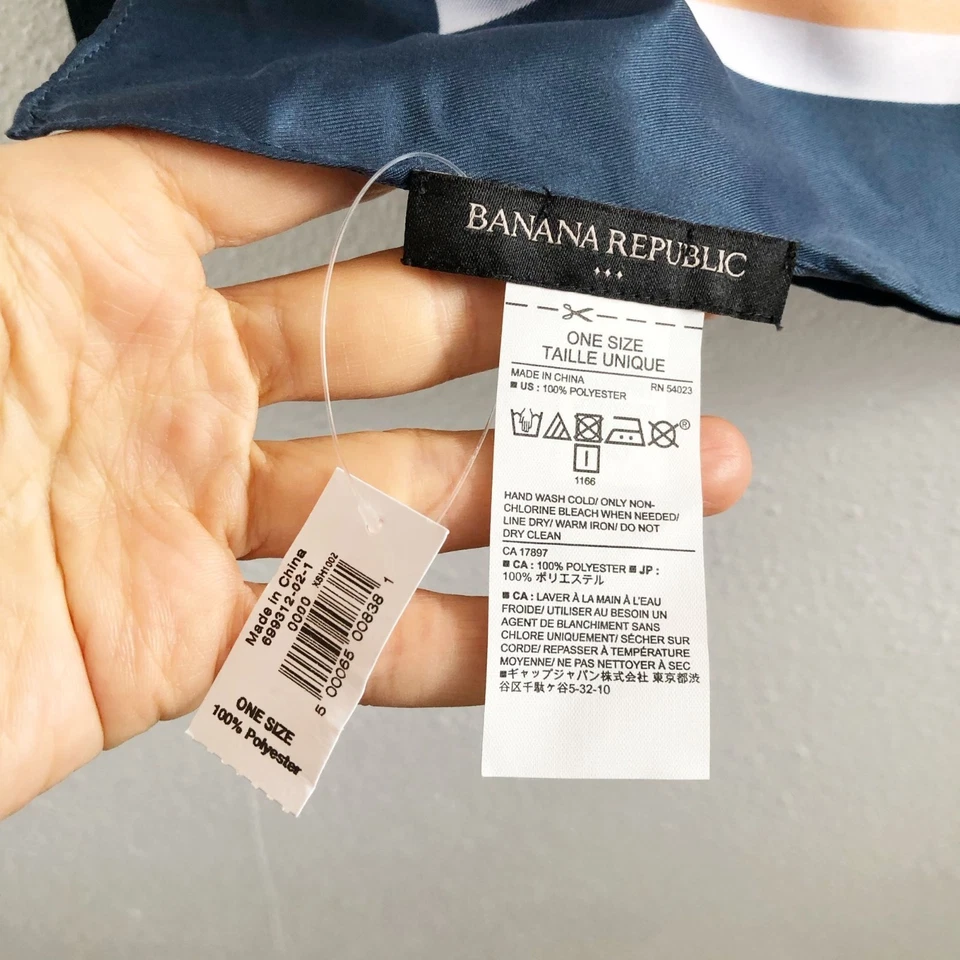 全新带标签 BANANA Republic 围巾 — 第 3/3 张图片