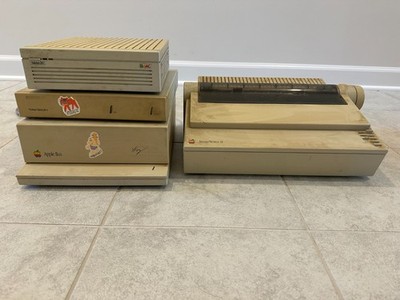 Apple IIgs Woz Limited Edition + Kensington System Saver + Metro 20 HD + ImageWr