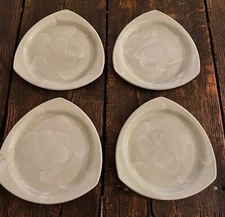 Extremely Rare Vintage Steelite International England 7.5 Green Triangle Plates