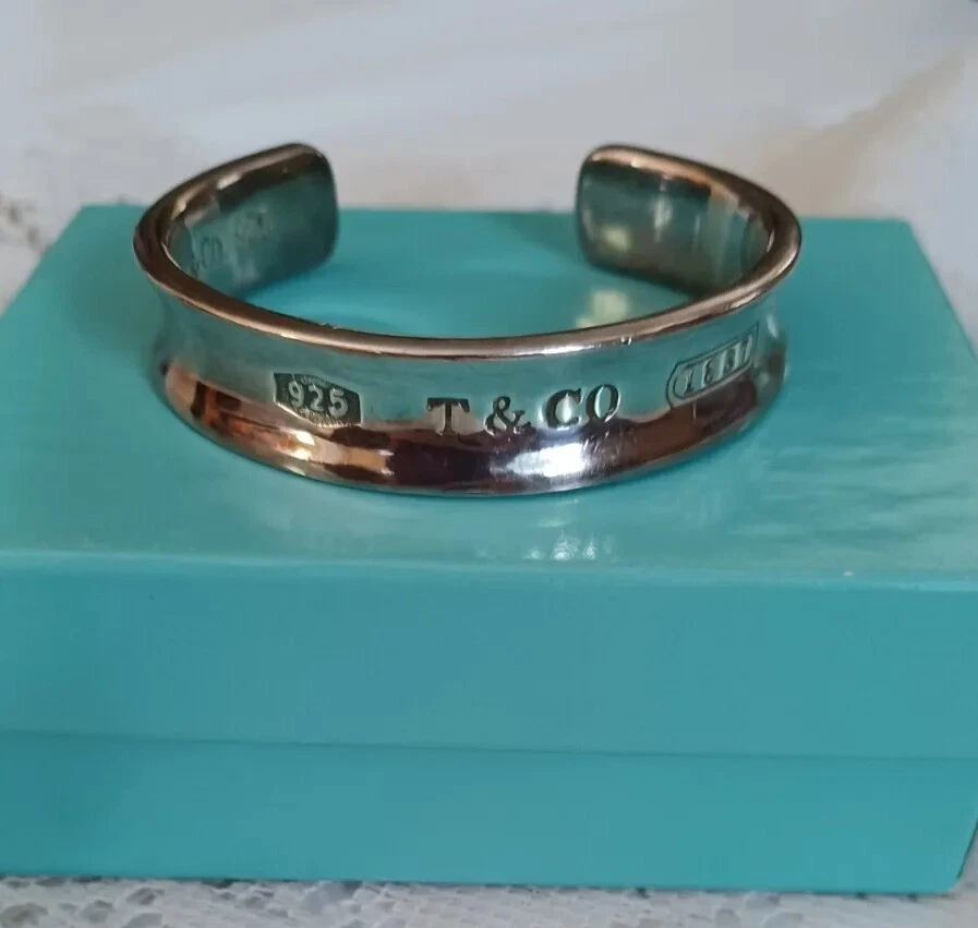 VINTAGE 1997 TIFFANY & CO. 925 STERLING SILVER CUFF WITH BOX 1/2" THICKNESS