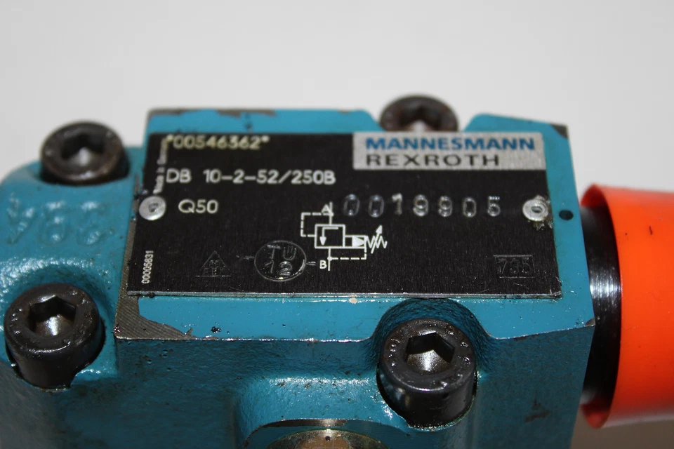 Mannesmann Rexroth DB 10-2-527/250B 00546362 (C5053-R4) - Bild 2 von 4