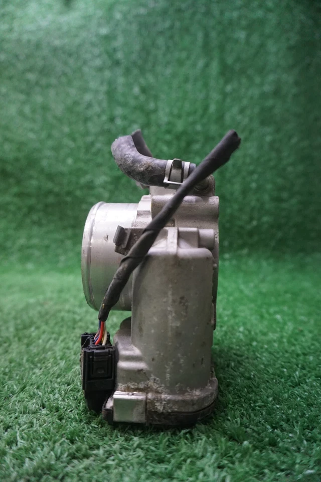 KIA SPORTAGE 2018 2,4 L carrocería del acelerador OEM 351002G600 Foto 2 de 4