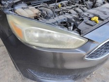 Used Right Headlight Assembly Fits 2016 Ford Focus Halogen Chrome Headlamp Beze Used Right Headlight Assembly Fits 2016 Ford Focus Halogen Chrome Headlamp Beze