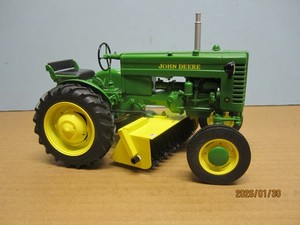John Deere M with belly sweeper 1/16 scale
