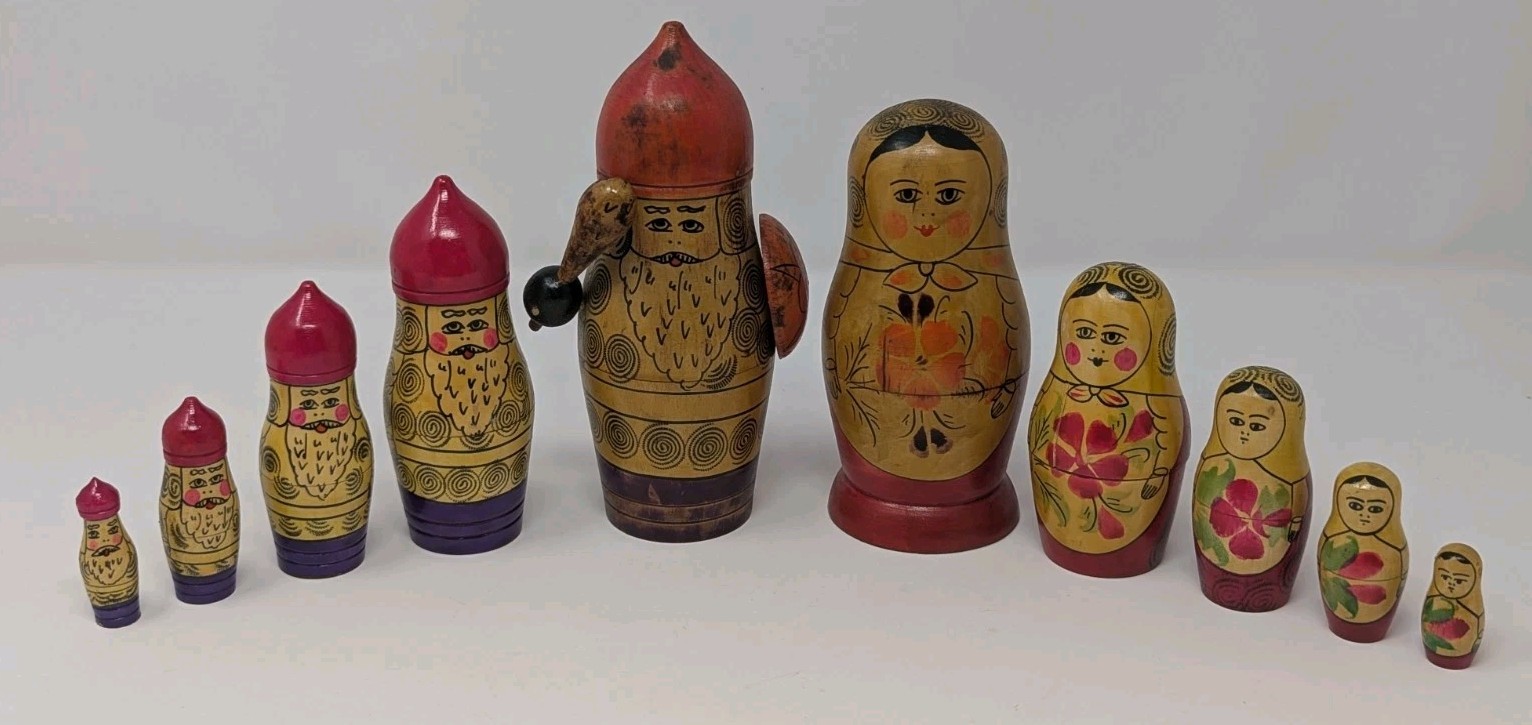 &ndash; 10 Piece Set &ndash; Santa & Matryoshka