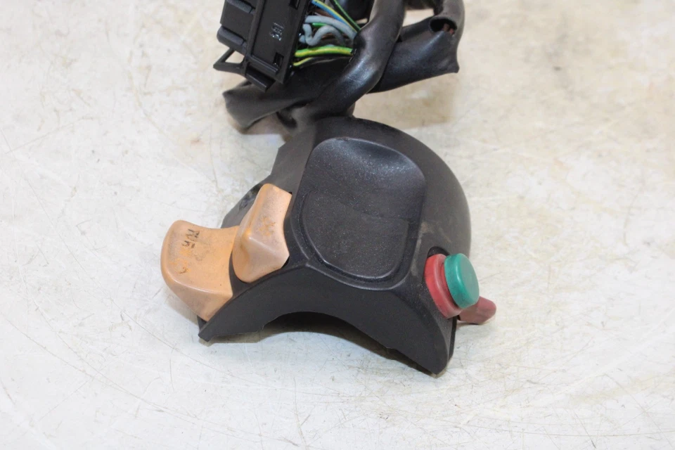 INTERRUPTORES INTERRUPTOR ARRANQUE APAGADO CLIP DERECHO BMW R1100R 95-01 OEM Foto 2 de 4