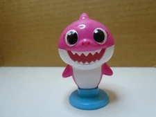 WooWee PINKFONG PLASTIC BABY SHARK MOMMY 2.75" FIGURE CAKE TOPPER (MA364)