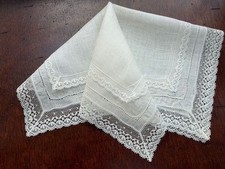 VINTAGE HANKY WHITE LINEN FRENCH LACE PUNCH WORK EXCELLENT NEW WEDDING 1940s