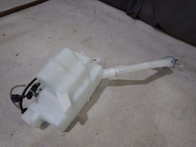 NISSAN Serena 2016 Windshield Washer Tank 289105TA0A [Used] [PA118925319]