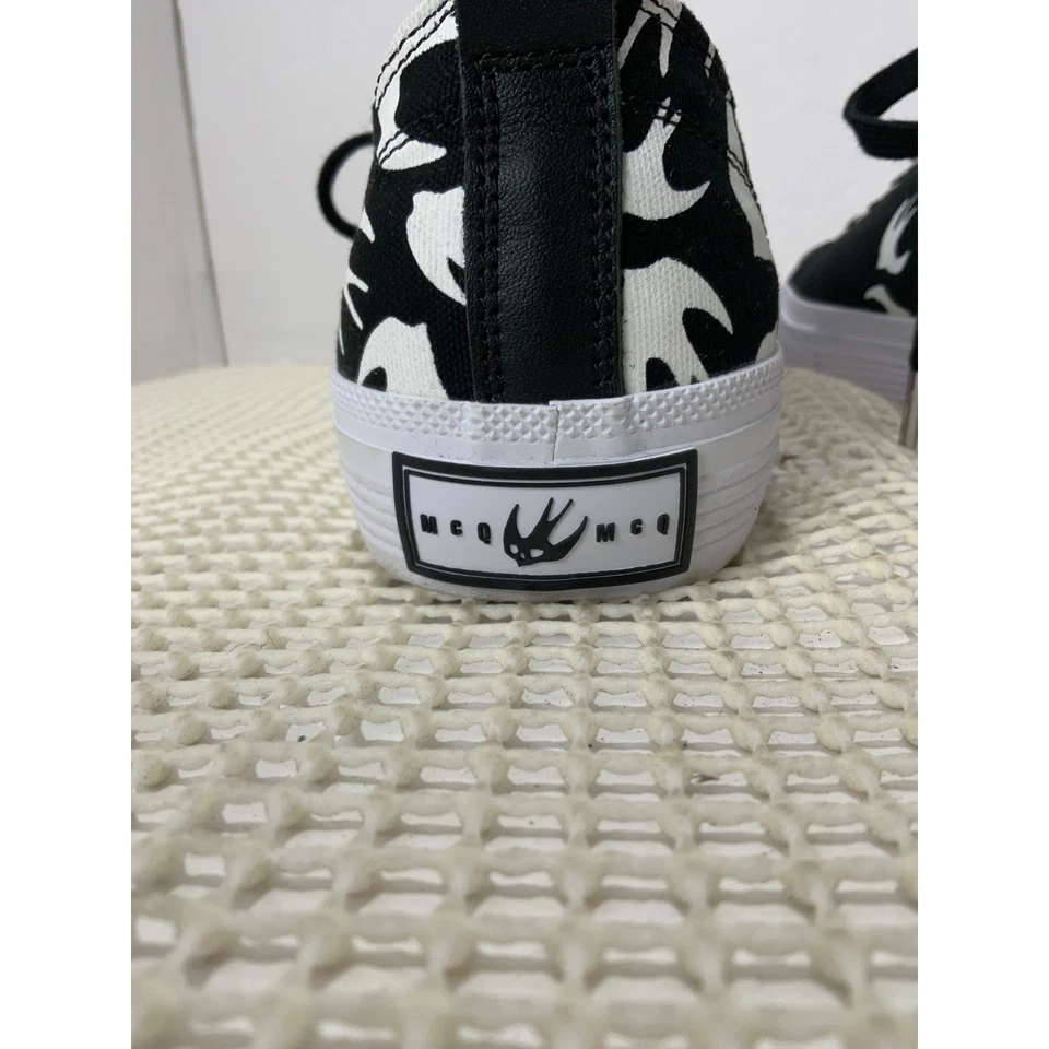 MCQ Alexander McQueen EU42 黑色燕子燕子硫化低帮运动鞋 二手状况完好 — 第 4/4 张图片