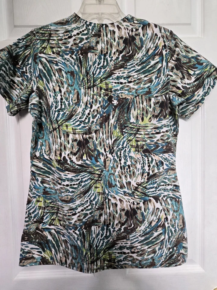JOCKEY Scrub Top Size S-Green/Aqua Camo V-Neck-Chest 20"/L 27" - Image 2 of 4