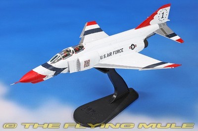 Hobby Master 1:72 F-4E Phantom II USAF Thunderbirds #1