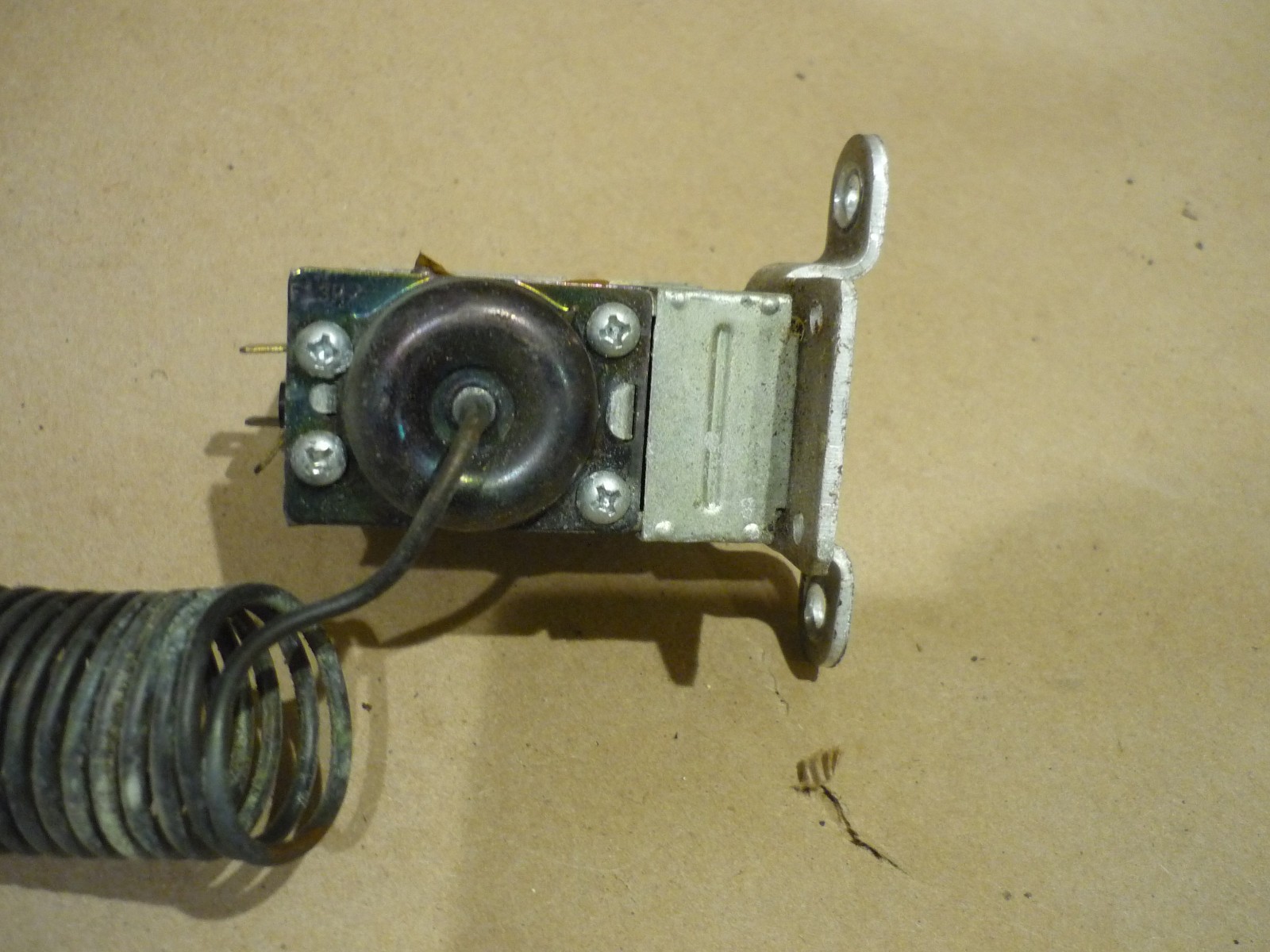 Ferrari 208,308 ,365,400,512 - AC Pressure Sensor Cut Off Switch - P/N 100460