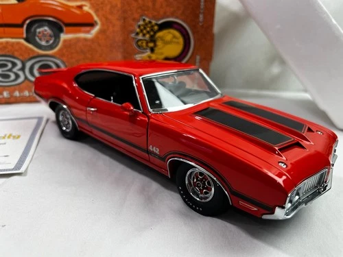 1/18 SCALE MODEL Exact Detail Replicas 1970 Oldsmobile 442 W30 Orange