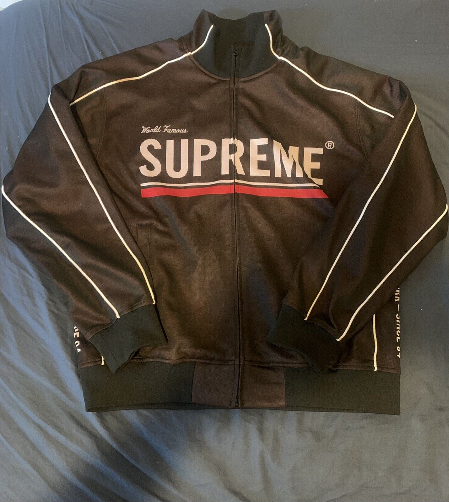 ショッピング値下げ Supreme World Famous Track Jacket L ジャージ