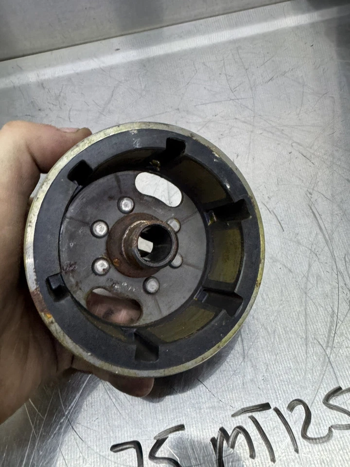 Honda MT125 1975 1976 OEM volante rotor Magneto MT 125 Elsinore Foto 4 de 4