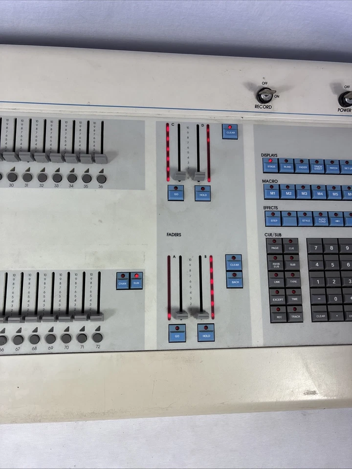*UNTESTED* ETC Electronic Theatre Controls Insight 72 INST-072-DMX-000-C Light - Image 3 of 4