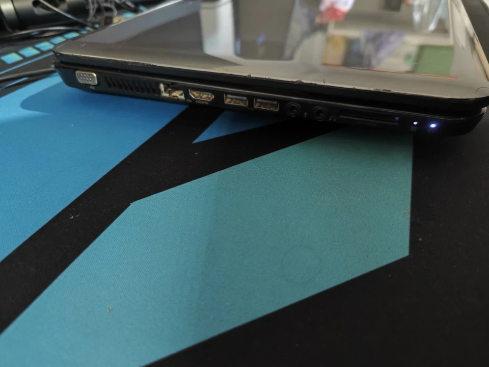 Notebook HP i5 4Gb RAM HDD250Gb Windows10, Office - Immagine 2 di 4