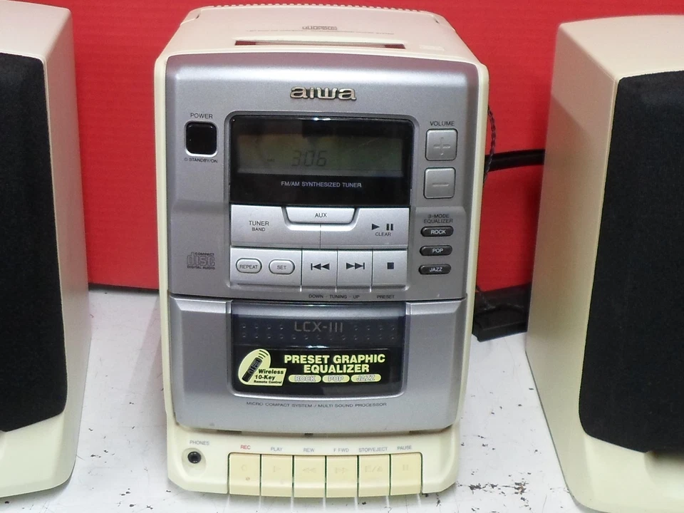 White Aiwa Micro Compact CD Am-Fm & Cassette Shelf Stereo LCX-111U /w Remote - Image 3 of 4