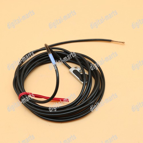 ONE new keyence digital displacement sensor EX-614V spot stocks - Picture 2 of 3