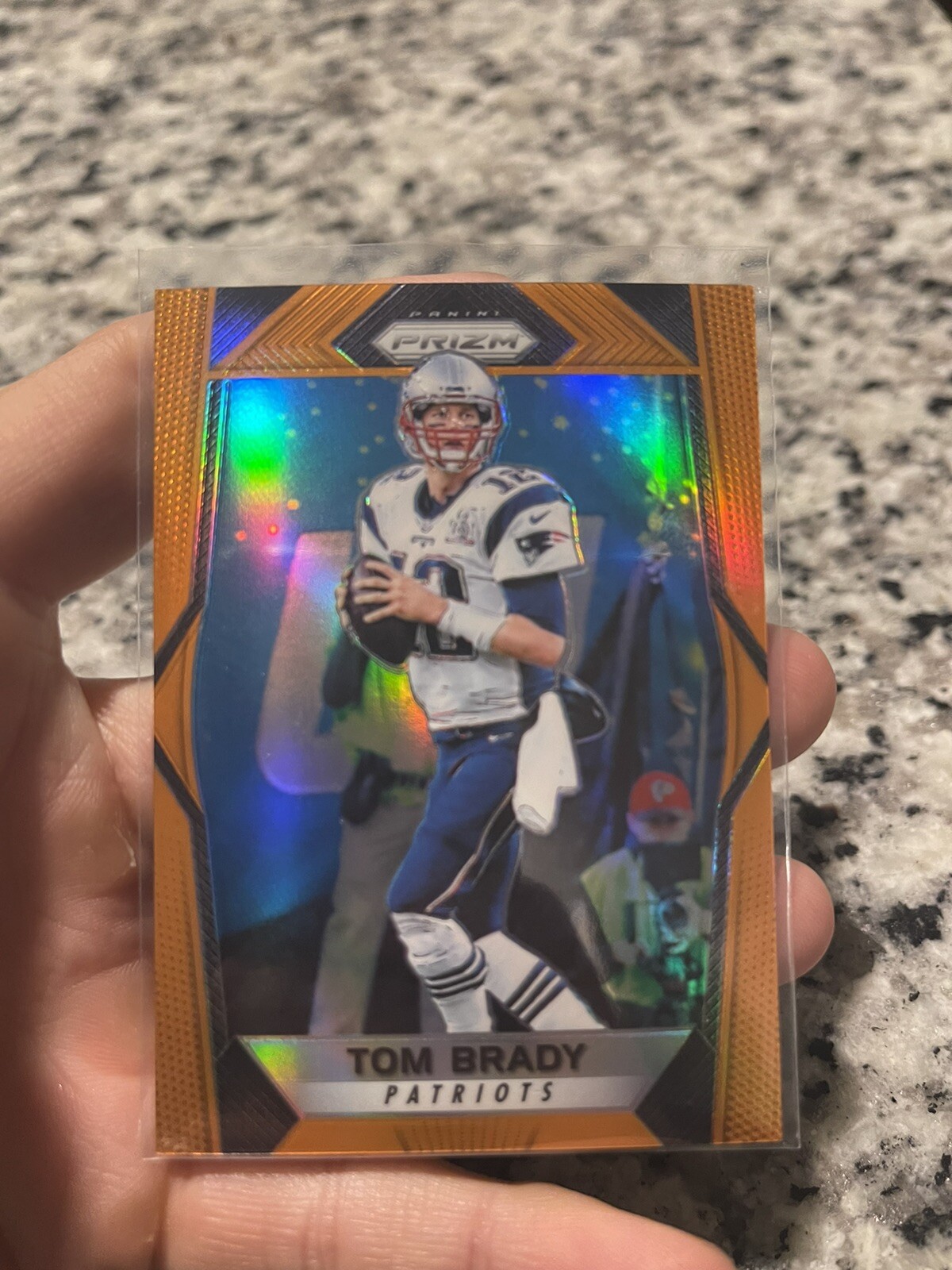 Tom Brady 2017 Panini Prizm Orange PRIZM REFRACTOR #33 (RARE) SSP /275