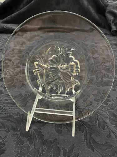 Eleven (11) Jeanette "CAMELLIA " Clear Glassware APX. 8 1/2" Dessert/Salad Plate