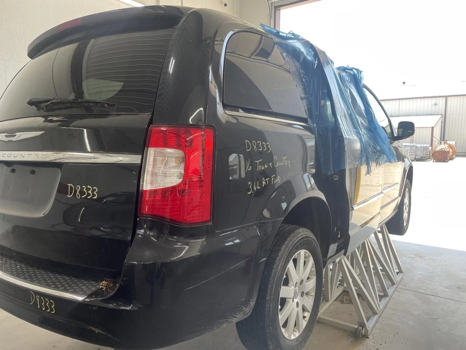 Used Front Left Seat Belt Front fits: 2016 Chrysler Town & country bucket seat d Foto 3 de 4