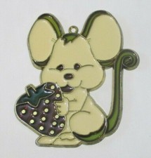CUTE MOUSE WITH STRAWBERRY SUNCATCHER SUNCATCHERS 