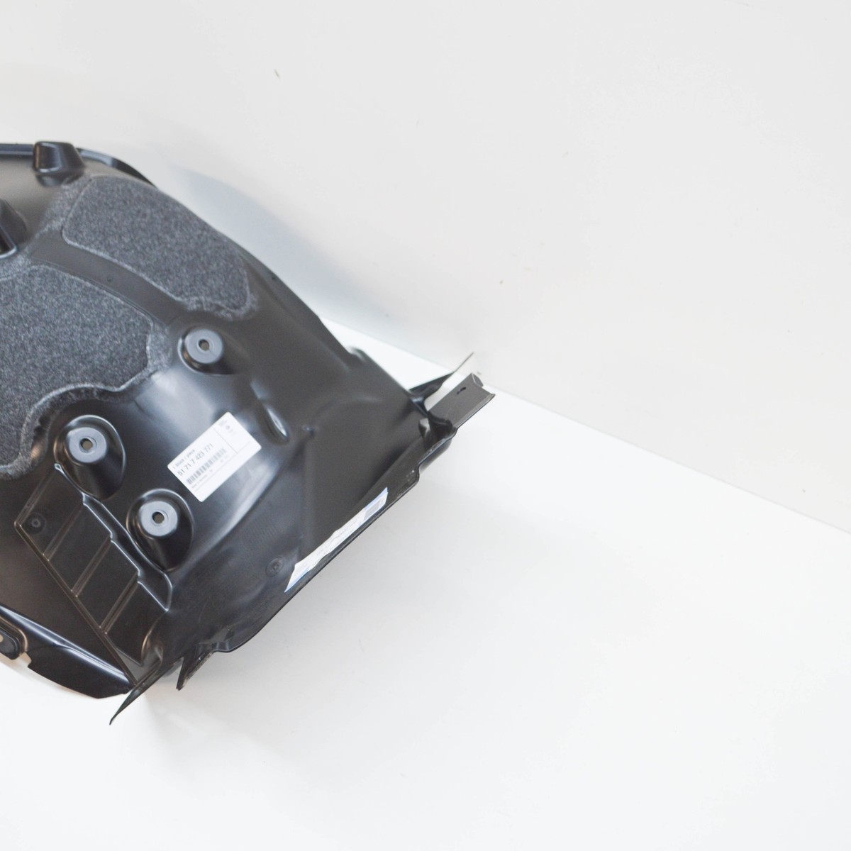 BMW 8 G14 Front Left Wheel Housing Cover Rear Part 51717423771 NEW 